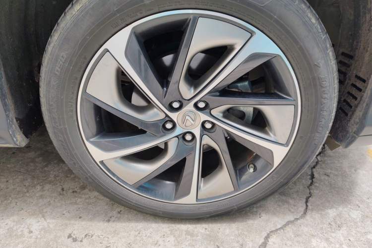Used Lexus RX 2016 300 4x4 Elegant Edition China V-standard Right Front Wheel Hub