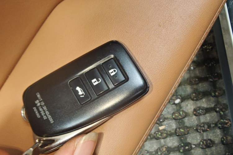 Used Lexus RX 2016 300 4x4 Elegant Edition China VI Vehicle Key