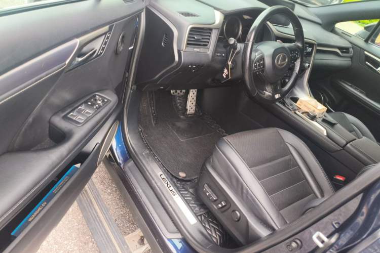 Used Lexus RX 2017 300 with Mark Levinson 4x4 F SPORT Version China V Emission Standard Driver Seat