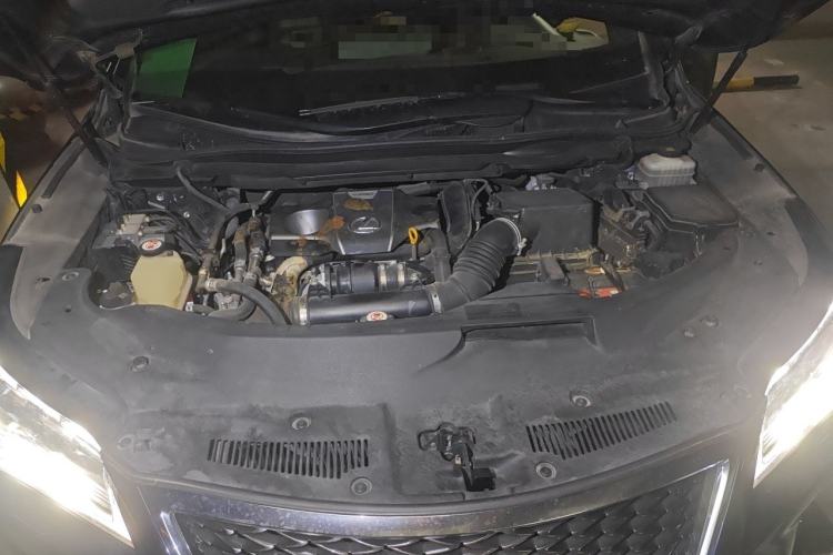 Used Lexus RX  Engine Bay