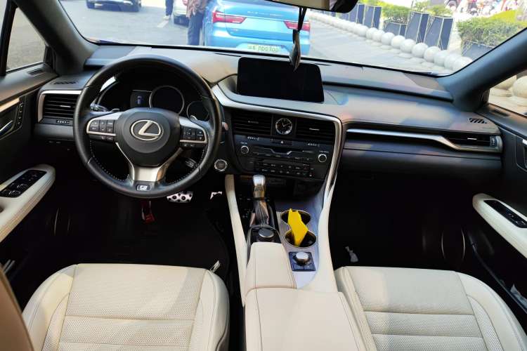 Used Lexus RX 2017 300 with Mark Levinson 4x4 F SPORT Version China V Emission Standard Center Console
