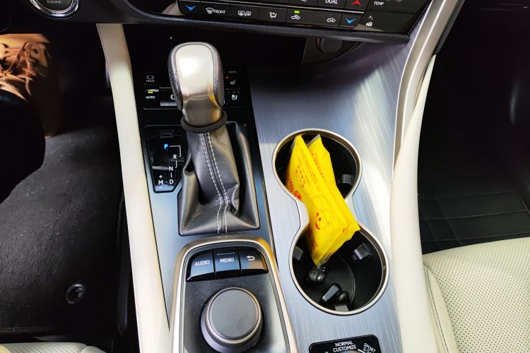 Used Lexus RX 2017 300 with Mark Levinson 4x4 F SPORT Version China V Emission Standard Gear Lever