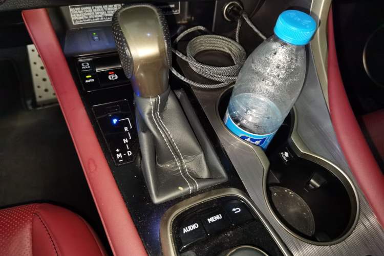 Used Lexus RX 2017 300 with Mark Levinson 4x4 F SPORT Version China VI Standard Gear Lever