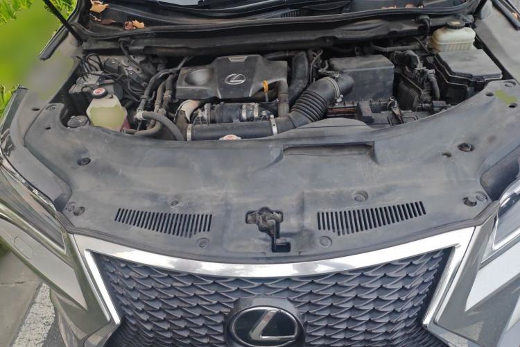 Used Lexus RX 2017 300 with Mark Levinson 4x4 F SPORT Version China V Emission Standard Engine Bay