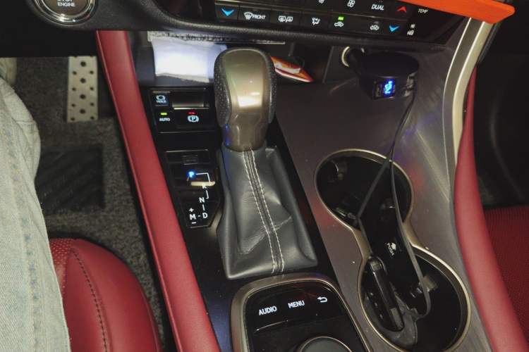 Used Lexus RX 2017 300 with Mark Levinson 4x4 F SPORT Version China V Emission Standard Gear Lever