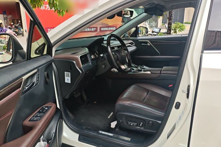 Used Lexus RX 2017 450h Mark Levinson Four-Wheel-Drive Luxury Edition Driver Seat