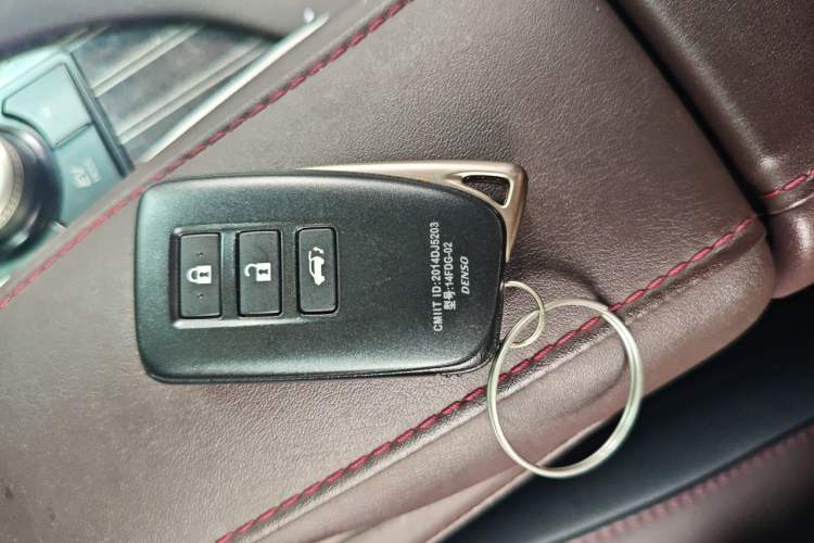 Used Lexus RX 2017 450h Mark Levinson Four-Wheel-Drive Luxury Edition Vehicle Key
