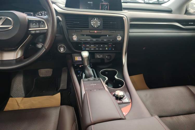 Used Lexus RX 2020 Facelifted 300 4x4 Elegant Edition Audio And AC Panel