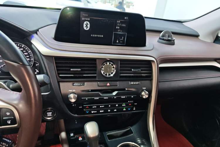 Used Lexus RX 2020 Facelifted 300 4x4 Elegant Edition Audio And AC Panel