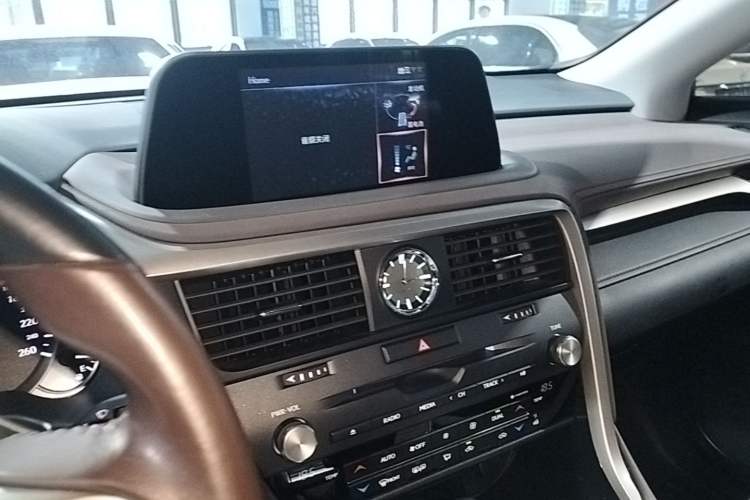 Used Lexus RX 2020 Revised Version 450h Four-Wheel Drive Elegant Edition Audio And AC Panel