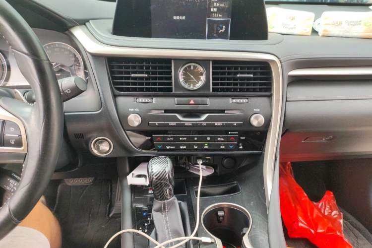 Used Lexus RX 2020 Revised Version 300 Two-Wheel Drive Elite Edition Audio And AC Panel