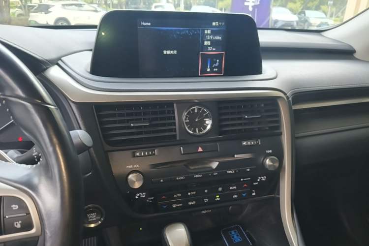 Used Lexus RX 2020 Revised Version 300 Two-Wheel Drive Comfort Edition Audio And AC Panel