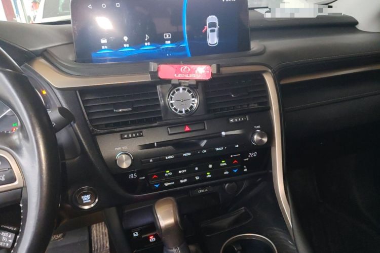 Used Lexus RX 2020 Revised Version 300 Two-Wheel Drive Elite Edition Audio And AC Panel