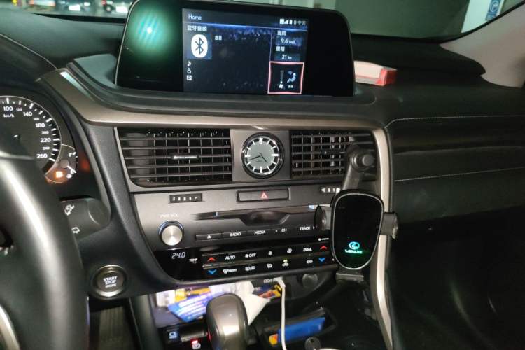 Used Lexus RX 2020 Revised Version 300 Two-Wheel Drive Elite Edition Audio And AC Panel