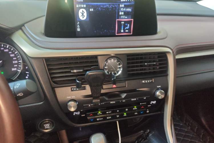 Used Lexus RX 2020 Revised Version 300 Two-Wheel Drive Comfort Edition Audio And AC Panel