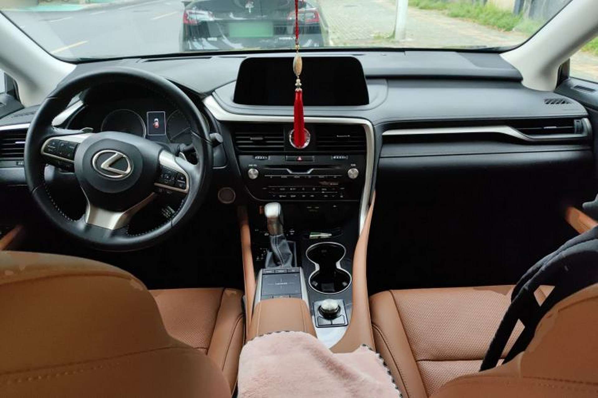 Used Lexus RX 2020 Facelifted 300 4x4 Elegant Edition Center Console