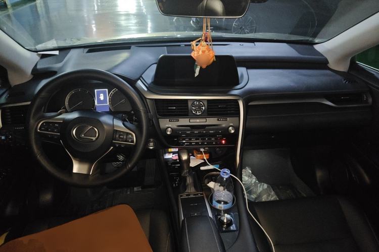 Used Lexus RX 2020 Facelifted 300 4x4 Elegant Edition Center Console