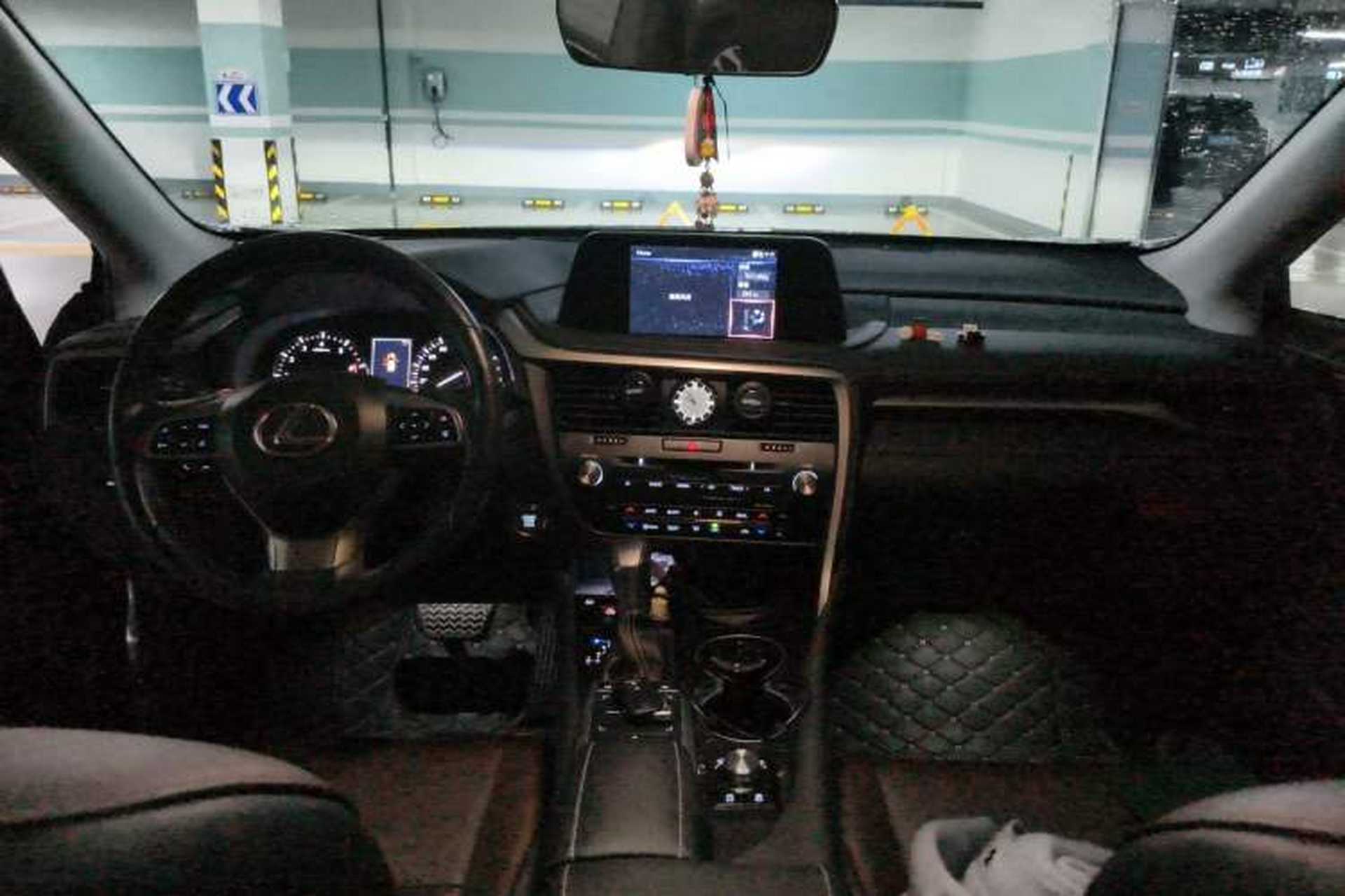 Used Lexus RX 2020 Revised Version 300 Two-Wheel Drive Elite Edition Center Console
