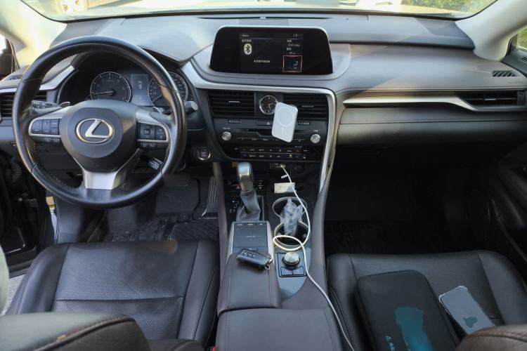 Used Lexus RX 2020 300 4x4 Elegant Edition China VI Center Console