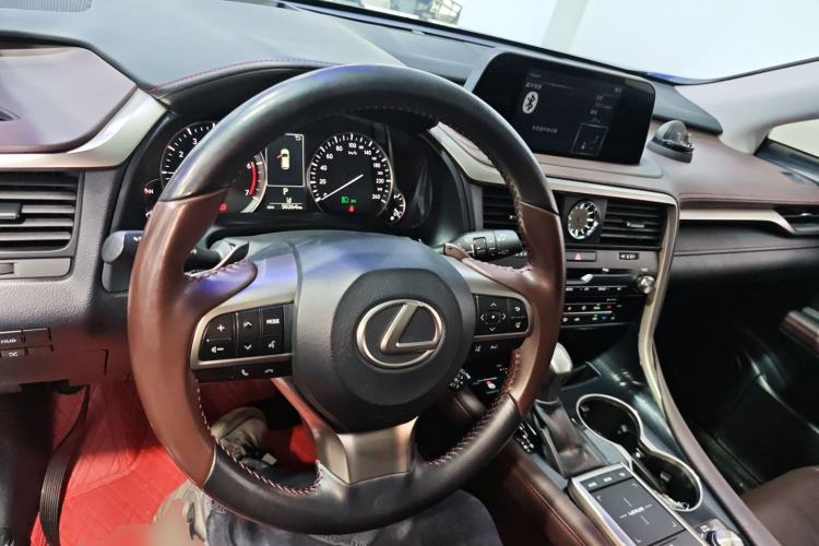 Used Lexus RX 2020 Facelifted 300 4x4 Elegant Edition Center Console