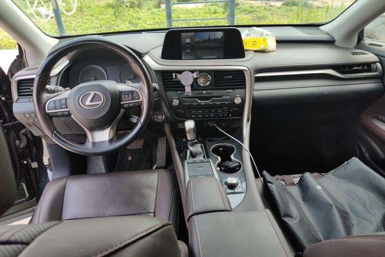 Used Lexus RX 2020 Revised Version 300 Two-Wheel Drive Comfort Edition Center Console