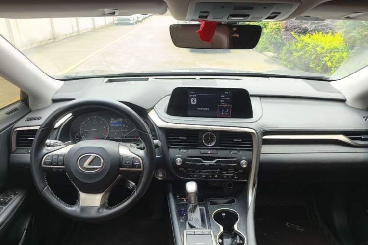 Used Lexus RX 2020 Revised Version 300 Two-Wheel Drive Elite Edition Center Console