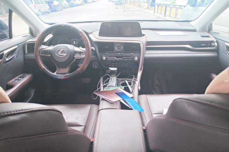 Used Lexus RX 2020 Revised Version 450hL Four-Wheel Drive Elegant Edition 7 Seats Center Console