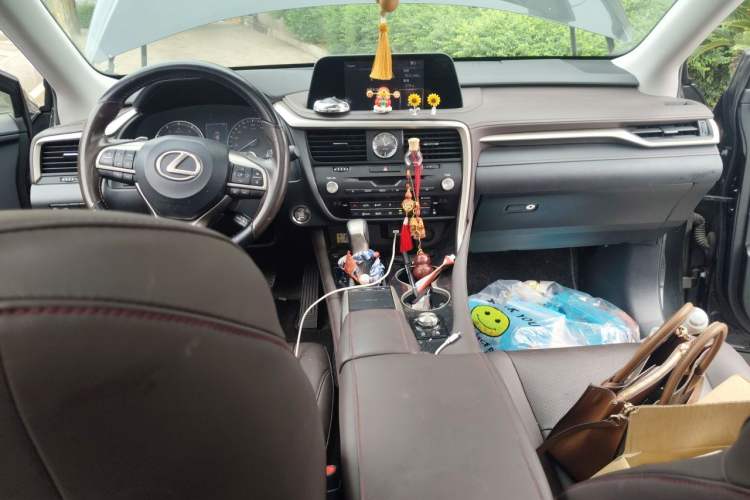 Used Lexus RX 2020 300 4x4 Elegant Edition China VI Center Console