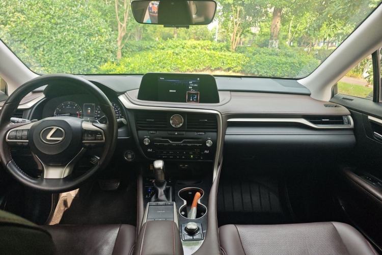 Used Lexus RX 2020 Revised Version 300 Two-Wheel Drive Comfort Edition Center Console