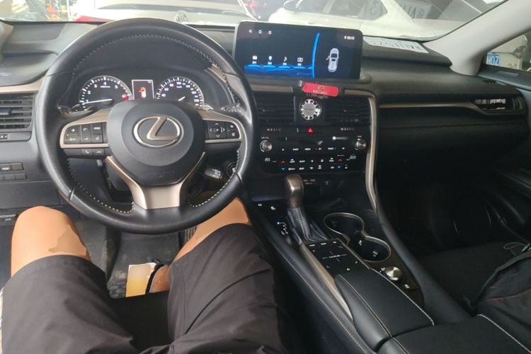 Used Lexus RX 2020 Revised Version 300 Two-Wheel Drive Elite Edition Center Console