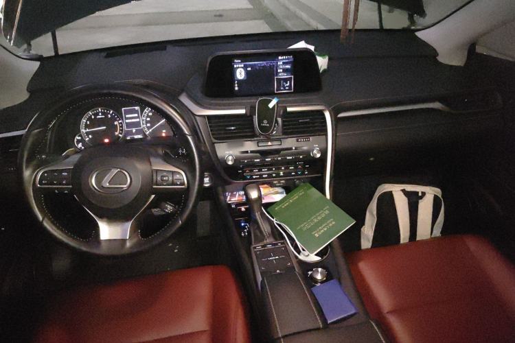 Used Lexus RX 2020 Revised Version 300 Two-Wheel Drive Elite Edition Center Console
