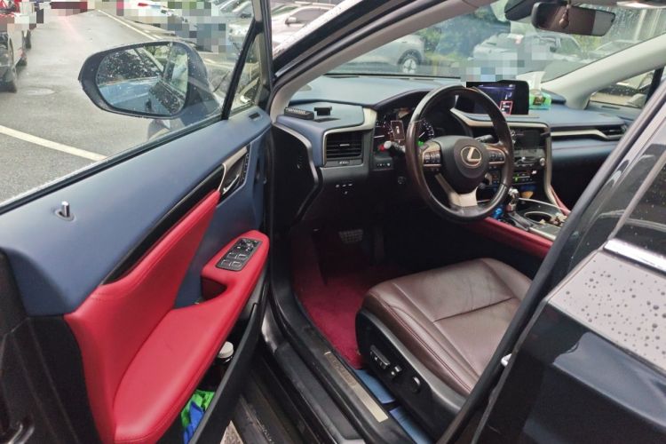 Used Lexus RX 2020 Facelifted 300 4x4 Elegant Edition Driver Seat