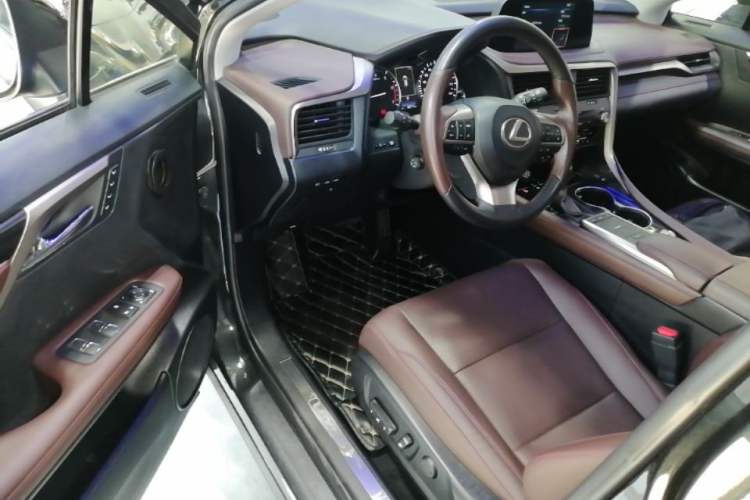 Used Lexus RX 2020 Facelifted 300 4x4 Elegant Edition Driver Seat