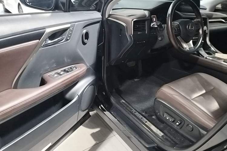 Used Lexus RX 2020 Revised Version 450h Four-Wheel Drive Elegant Edition Driver Seat