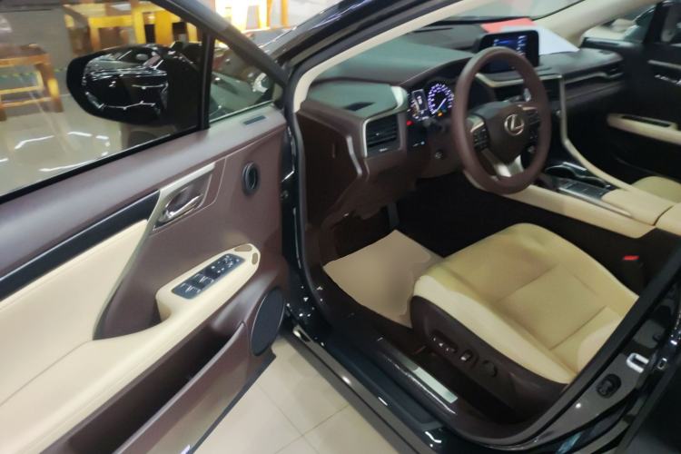 Used Lexus RX 2020 300 Two-Wheel Drive Elite Edition China VI Standard Driver Seat