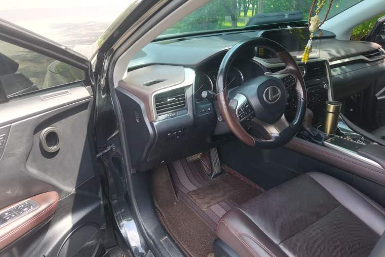 Used Lexus RX 2020 Facelifted 300 4x4 Elegant Edition Driver Seat