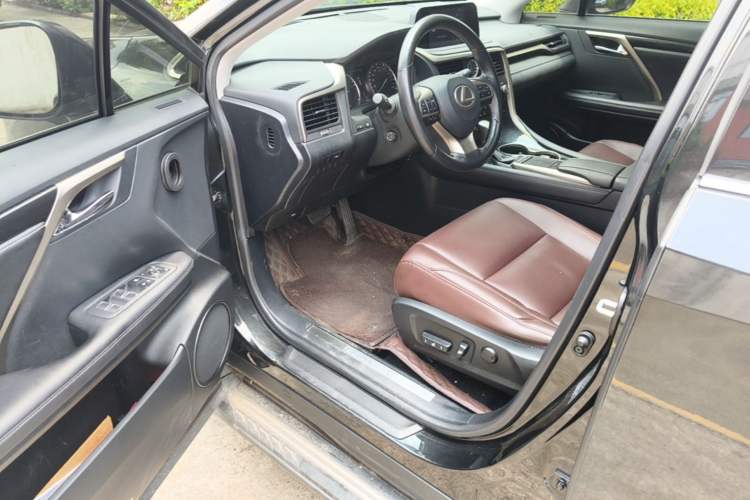 Used Lexus RX 2020 Revised Version 300 Two-Wheel Drive Elite Edition Driver Seat