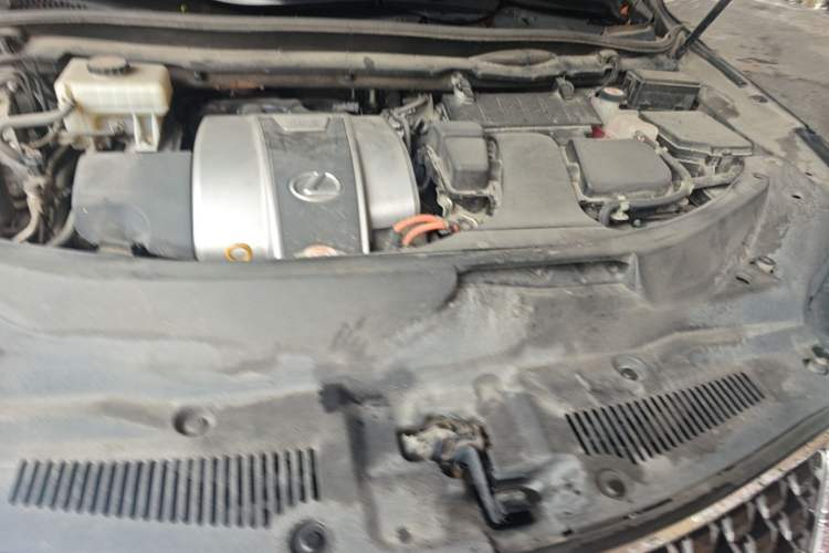 Used Lexus RX 2020 450hL Four-Wheel Drive Elegant 7-Seater China VI Standard Engine Bay