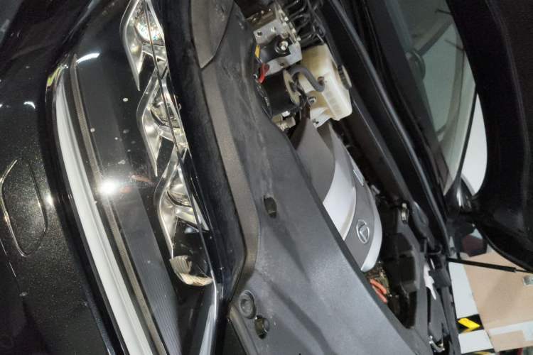 Used Lexus RX 2020 450hL Four-Wheel Drive Elegant 7-Seater China VI Standard Engine Bay Right
