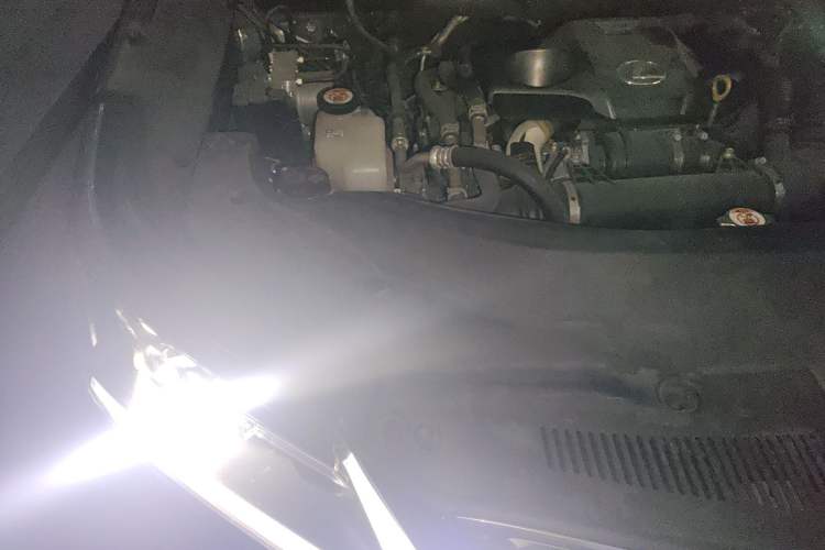 Used Lexus RX 2020 Revised Version 300 Two-Wheel Drive Elite Edition Engine Bay Right