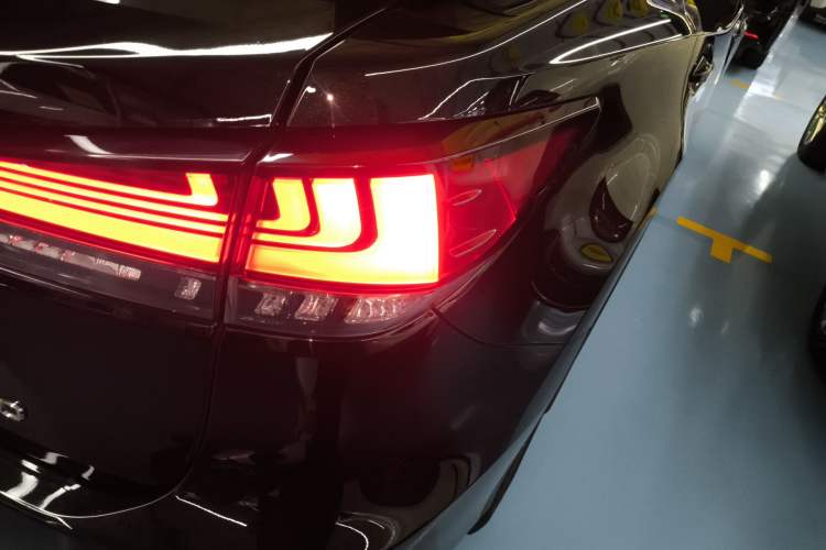 Used Lexus RX 2020 Facelifted 300 4x4 Elegant Edition Exterior 3