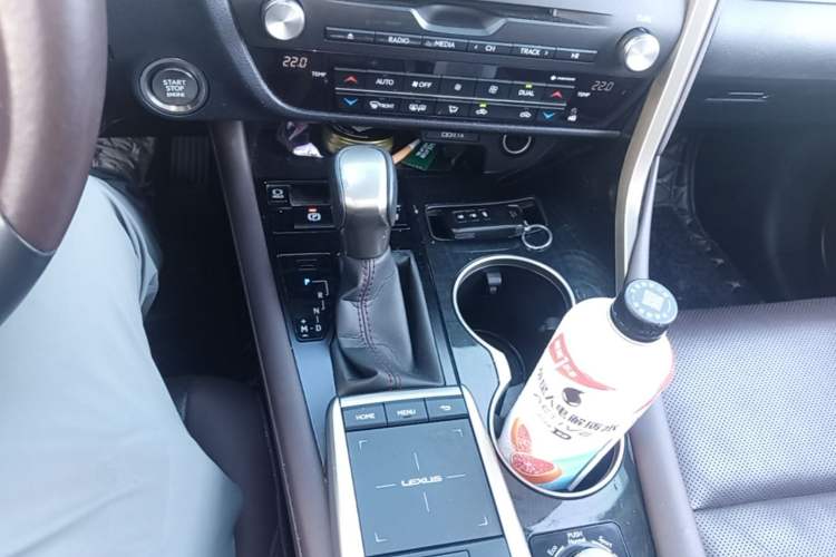 Used Lexus RX 2020 Facelifted 300 4x4 Elegant Edition Gear Lever
