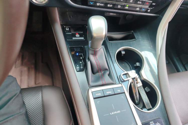 Used Lexus RX 2020 300 4x4 Elegant Edition China VI Gear Lever
