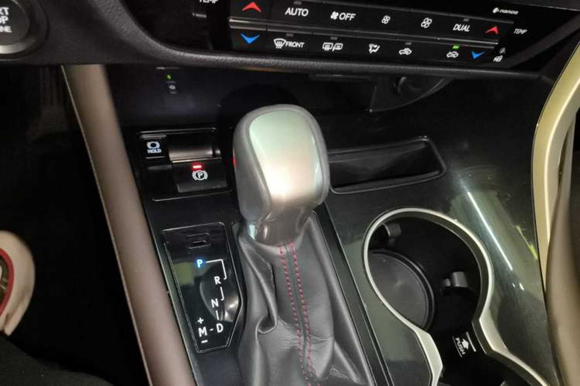 Used Lexus RX 2020 Facelifted 300 4x4 Elegant Edition Gear Lever