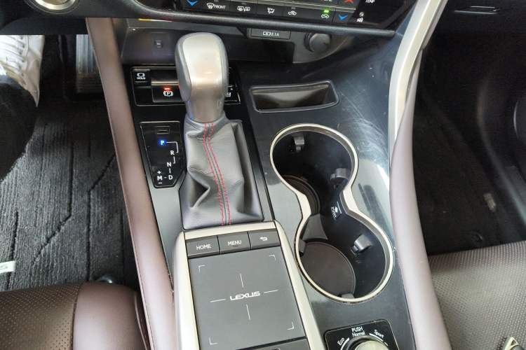 Used Lexus RX 2020 Revised Version 300 Two-Wheel Drive Comfort Edition Gear Lever