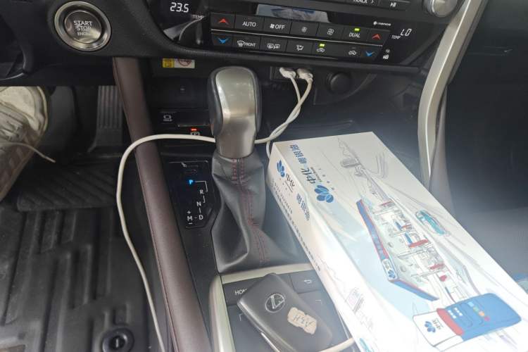 Used Lexus RX 2020 300 4x4 Elegant Edition China VI Gear Lever
