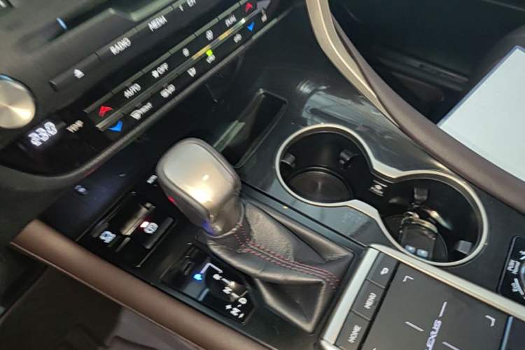 Used Lexus RX 2020 Revised Version 300 Two-Wheel Drive Comfort Edition Gear Lever