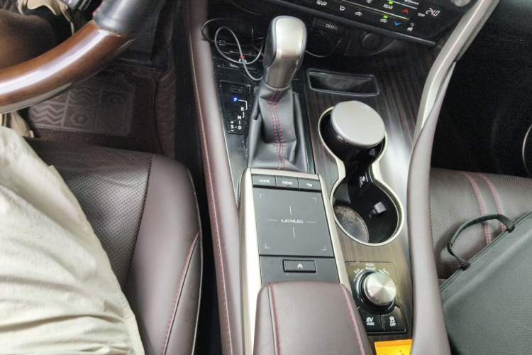 Used Lexus RX 2020 Revised Version 450hL Four-Wheel Drive Luxury Edition 6 Seats Gear Lever