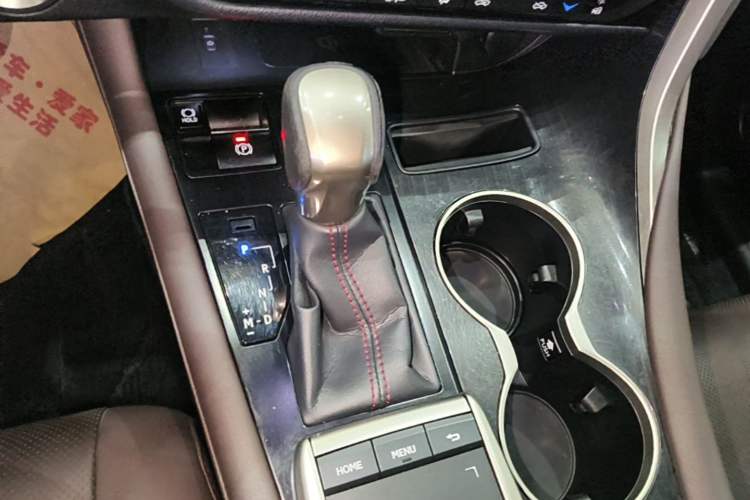 Used Lexus RX 2020 300 4x4 Elegant Edition China V Standard Gear Lever