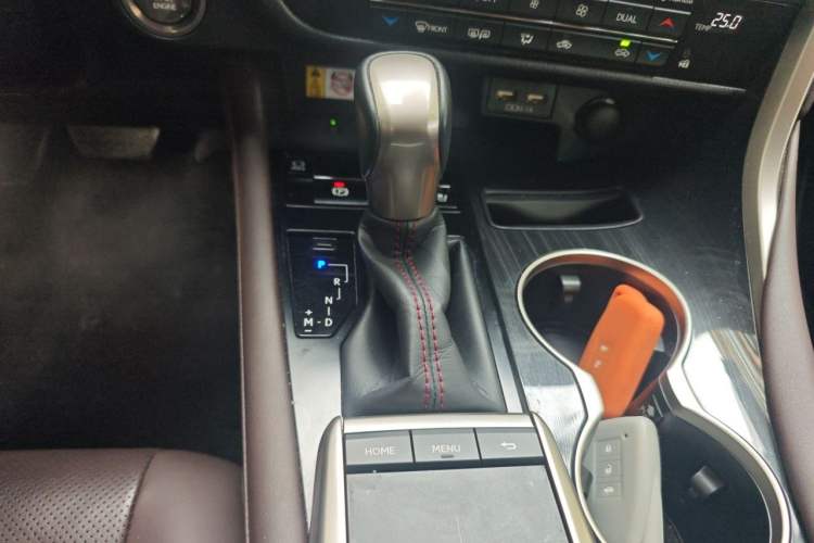 Used Lexus RX 2020 Revised Version 300 Two-Wheel Drive Comfort Edition Gear Lever